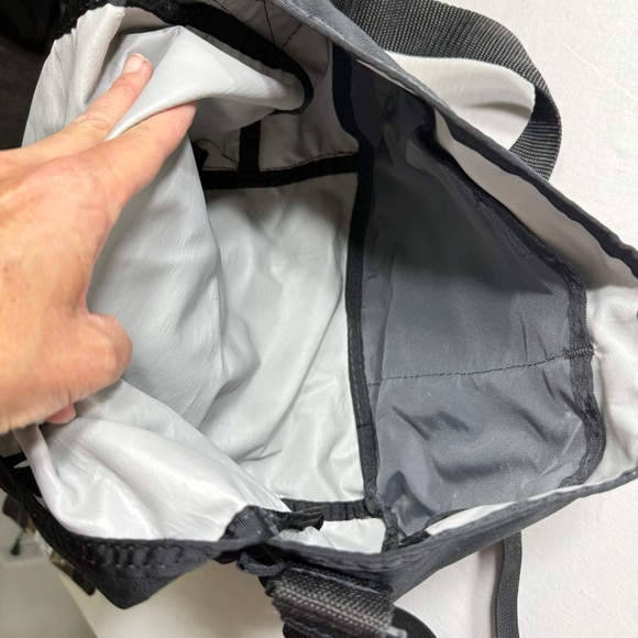 Timbuk2 Black and Blue Small Messenger Bag - Picture 6 of 10